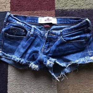 Hollister daisy dukes
